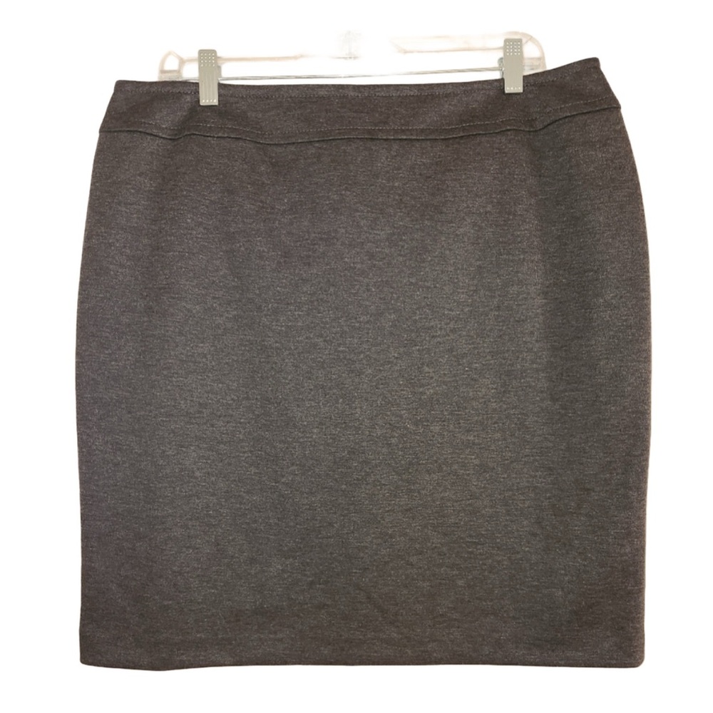 NWT Tahari Arthur S Levine Gray Skirt size 14P